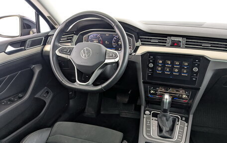 Volkswagen Passat B8 рестайлинг, 2021 год, 2 995 000 рублей, 27 фотография