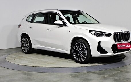 BMW X1, 2024 год, 6 090 000 рублей, 3 фотография