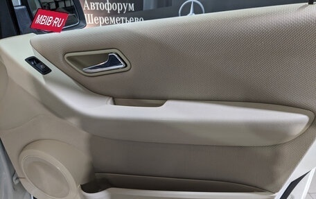 Mercedes-Benz A-Класс, 2011 год, 810 000 рублей, 24 фотография
