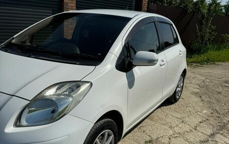 Toyota Vitz, 2010 год, 615 000 рублей, 3 фотография