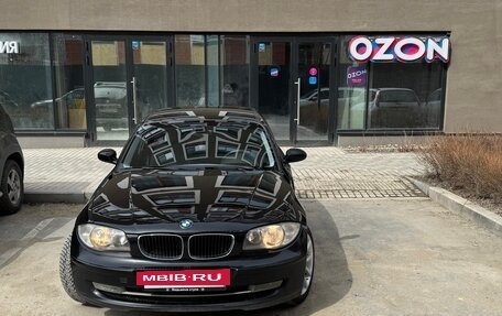 BMW 1 серия, 2007 год, 800 000 рублей, 5 фотография