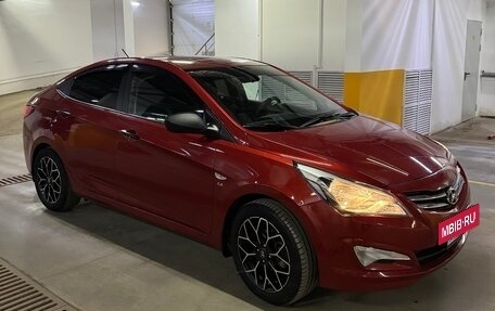 Hyundai Solaris II рестайлинг, 2015 год, 990 000 рублей, 11 фотография