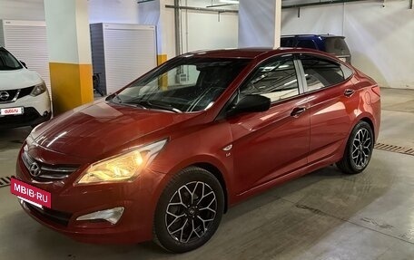 Hyundai Solaris II рестайлинг, 2015 год, 990 000 рублей, 3 фотография