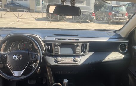 Toyota RAV4, 2015 год, 2 090 000 рублей, 11 фотография