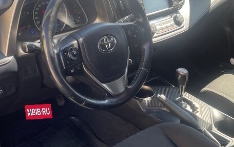 Toyota RAV4, 2015 год, 2 090 000 рублей, 10 фотография