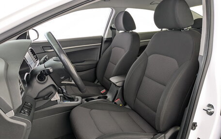 Hyundai Elantra VI рестайлинг, 2020 год, 1 900 000 рублей, 15 фотография