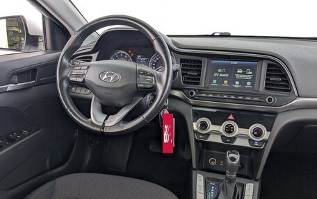 Hyundai Elantra VI рестайлинг, 2020 год, 1 900 000 рублей, 21 фотография