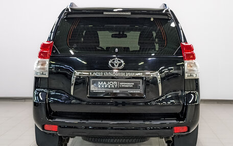 Toyota Land Cruiser Prado 150 рестайлинг 2, 2013 год, 3 460 000 рублей, 6 фотография