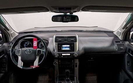 Toyota Land Cruiser Prado 150 рестайлинг 2, 2013 год, 3 460 000 рублей, 14 фотография