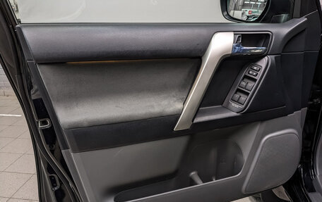 Toyota Land Cruiser Prado 150 рестайлинг 2, 2013 год, 3 460 000 рублей, 19 фотография