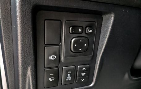Toyota Land Cruiser Prado 150 рестайлинг 2, 2013 год, 3 460 000 рублей, 27 фотография