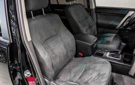 Toyota Land Cruiser Prado 150 рестайлинг 2, 2013 год, 3 460 000 рублей, 22 фотография
