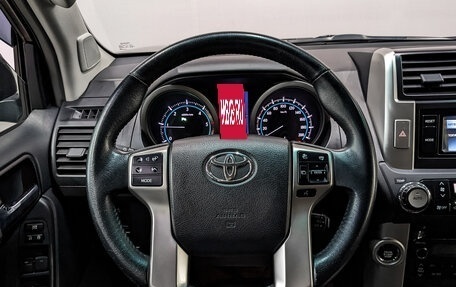 Toyota Land Cruiser Prado 150 рестайлинг 2, 2013 год, 3 460 000 рублей, 21 фотография
