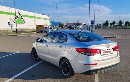 KIA Rio III рестайлинг, 2016 год, 999 000 рублей, 5 фотография