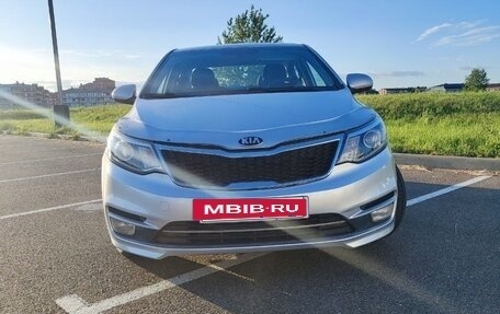 KIA Rio III рестайлинг, 2016 год, 999 000 рублей, 2 фотография