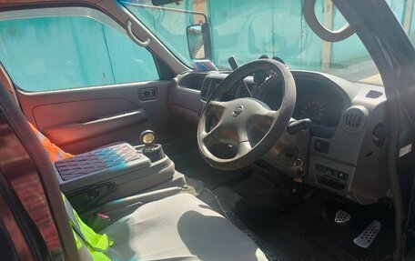 Nissan Caravan IV, 2005 год, 670 000 рублей, 4 фотография