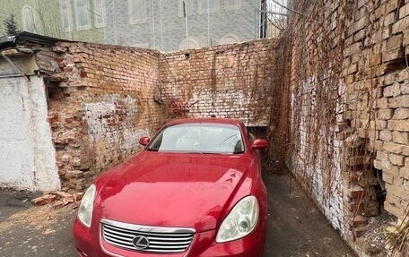 Lexus SC II рестайлинг, 2001 год, 1 300 000 рублей, 33 фотография