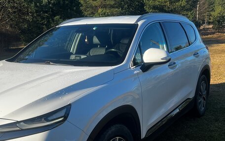 Hyundai Santa Fe IV, 2019 год, 2 400 000 рублей, 3 фотография