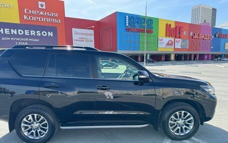 Toyota Land Cruiser Prado 150 рестайлинг 2, 2018 год, 5 450 000 рублей, 7 фотография