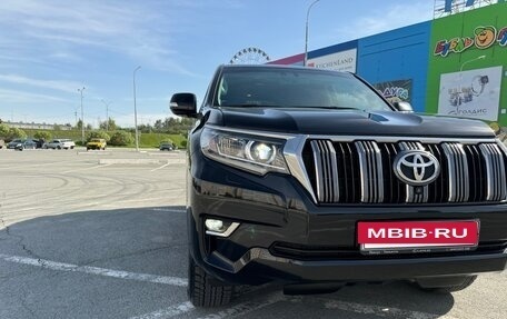 Toyota Land Cruiser Prado 150 рестайлинг 2, 2018 год, 5 450 000 рублей, 3 фотография