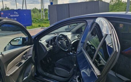 Chevrolet Cruze II, 2010 год, 700 000 рублей, 11 фотография