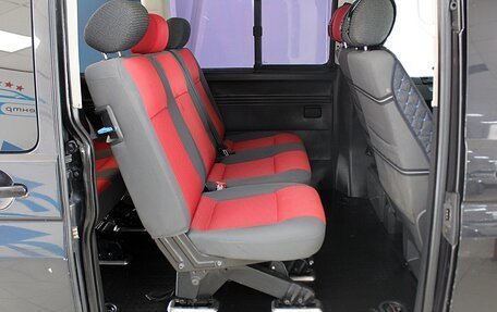 Volkswagen Caravelle T5, 2005 год, 1 150 000 рублей, 7 фотография