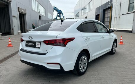 Hyundai Solaris II рестайлинг, 2018 год, 1 350 000 рублей, 5 фотография
