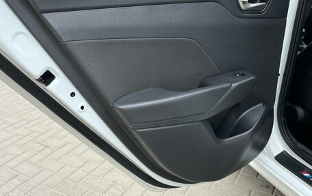 Hyundai Solaris II рестайлинг, 2018 год, 1 350 000 рублей, 13 фотография