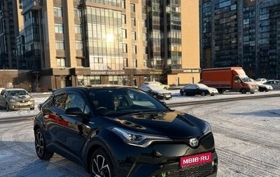 Toyota C-HR I рестайлинг, 2017 год, 1 990 000 рублей, 1 фотография