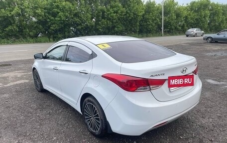 Hyundai Avante, 2011 год, 1 120 000 рублей, 6 фотография