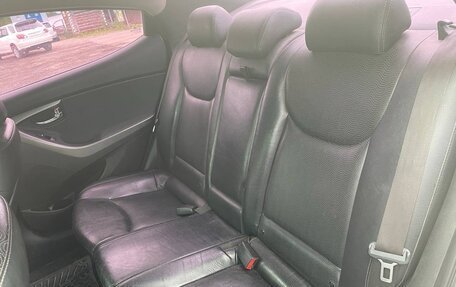 Hyundai Avante, 2011 год, 1 120 000 рублей, 31 фотография