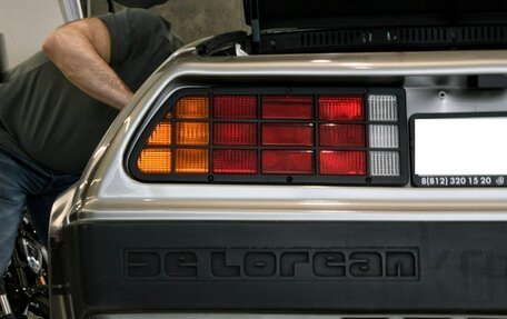 DeLorean DMC-12, 1981 год, 13 000 000 рублей, 7 фотография