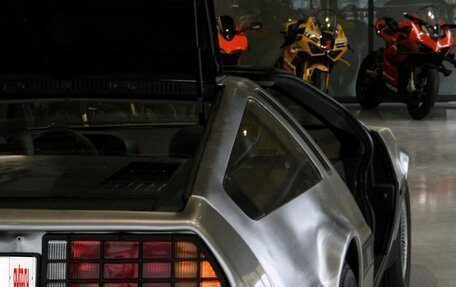 DeLorean DMC-12, 1981 год, 13 000 000 рублей, 8 фотография