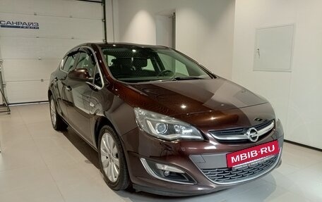 Opel Astra J, 2013 год, 879 000 рублей, 3 фотография