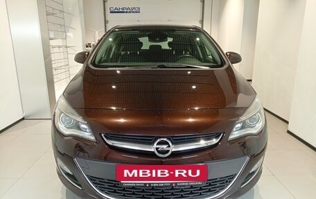 Opel Astra J, 2013 год, 879 000 рублей, 2 фотография