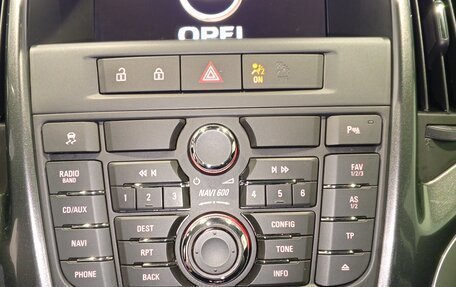 Opel Astra J, 2013 год, 879 000 рублей, 11 фотография