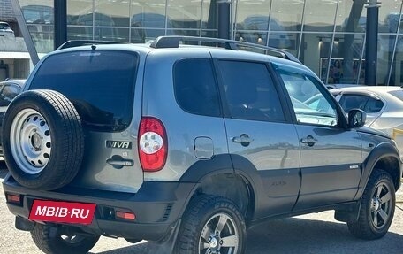 Chevrolet Niva I рестайлинг, 2017 год, 820 000 рублей, 12 фотография