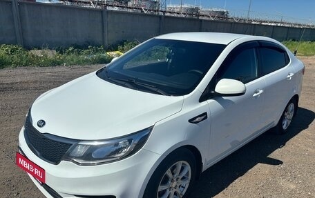 KIA Rio III рестайлинг, 2015 год, 1 000 000 рублей, 2 фотография