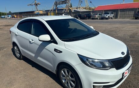 KIA Rio III рестайлинг, 2015 год, 1 000 000 рублей, 8 фотография