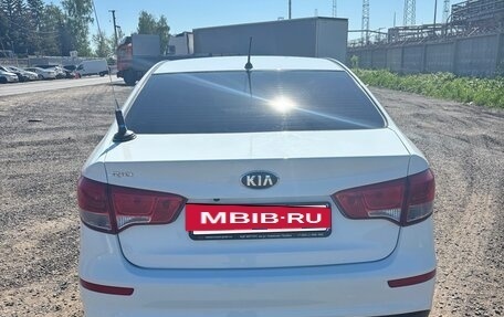 KIA Rio III рестайлинг, 2015 год, 1 000 000 рублей, 5 фотография
