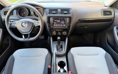 Volkswagen Jetta VI, 2017 год, 1 180 000 рублей, 12 фотография