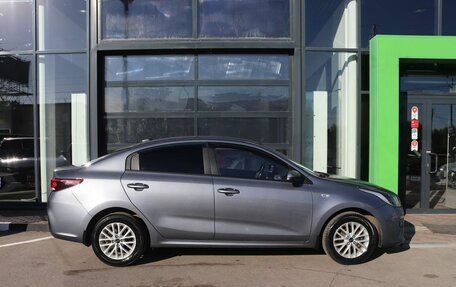 KIA Rio IV, 2018 год, 1 369 000 рублей, 6 фотография