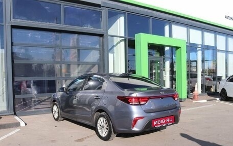 KIA Rio IV, 2018 год, 1 369 000 рублей, 3 фотография