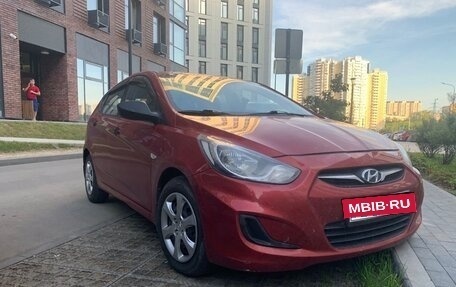 Hyundai Solaris II рестайлинг, 2013 год, 1 350 000 рублей, 4 фотография