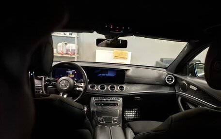 Mercedes-Benz E-Класс, 2020 год, 4 090 000 рублей, 4 фотография