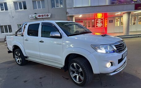 Toyota Hilux VII, 2013 год, 2 450 000 рублей, 2 фотография