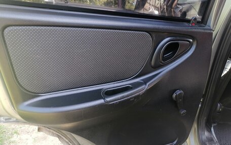 Chevrolet Niva I рестайлинг, 2014 год, 750 000 рублей, 24 фотография