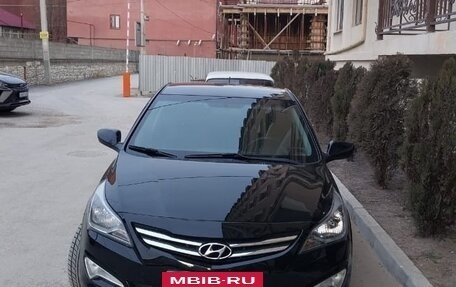 Hyundai Solaris II рестайлинг, 2016 год, 800 000 рублей, 12 фотография