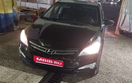 Hyundai Solaris II рестайлинг, 2016 год, 800 000 рублей, 17 фотография