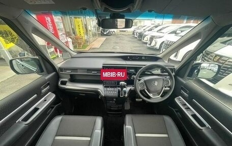 Honda Stepwgn IV, 2021 год, 2 054 000 рублей, 3 фотография